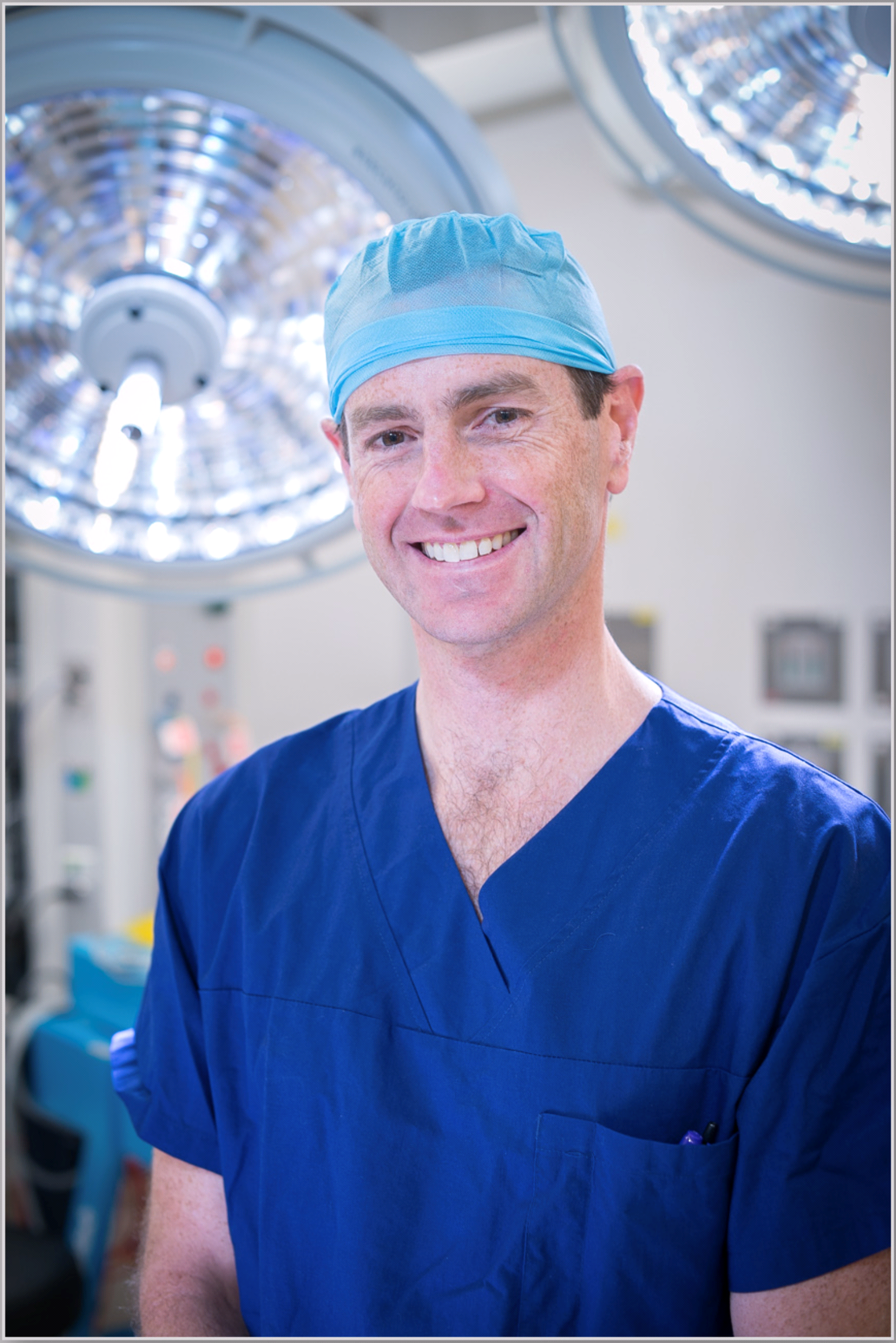 Dr Lochlin Brown - orthopaedic surgeon (!).png